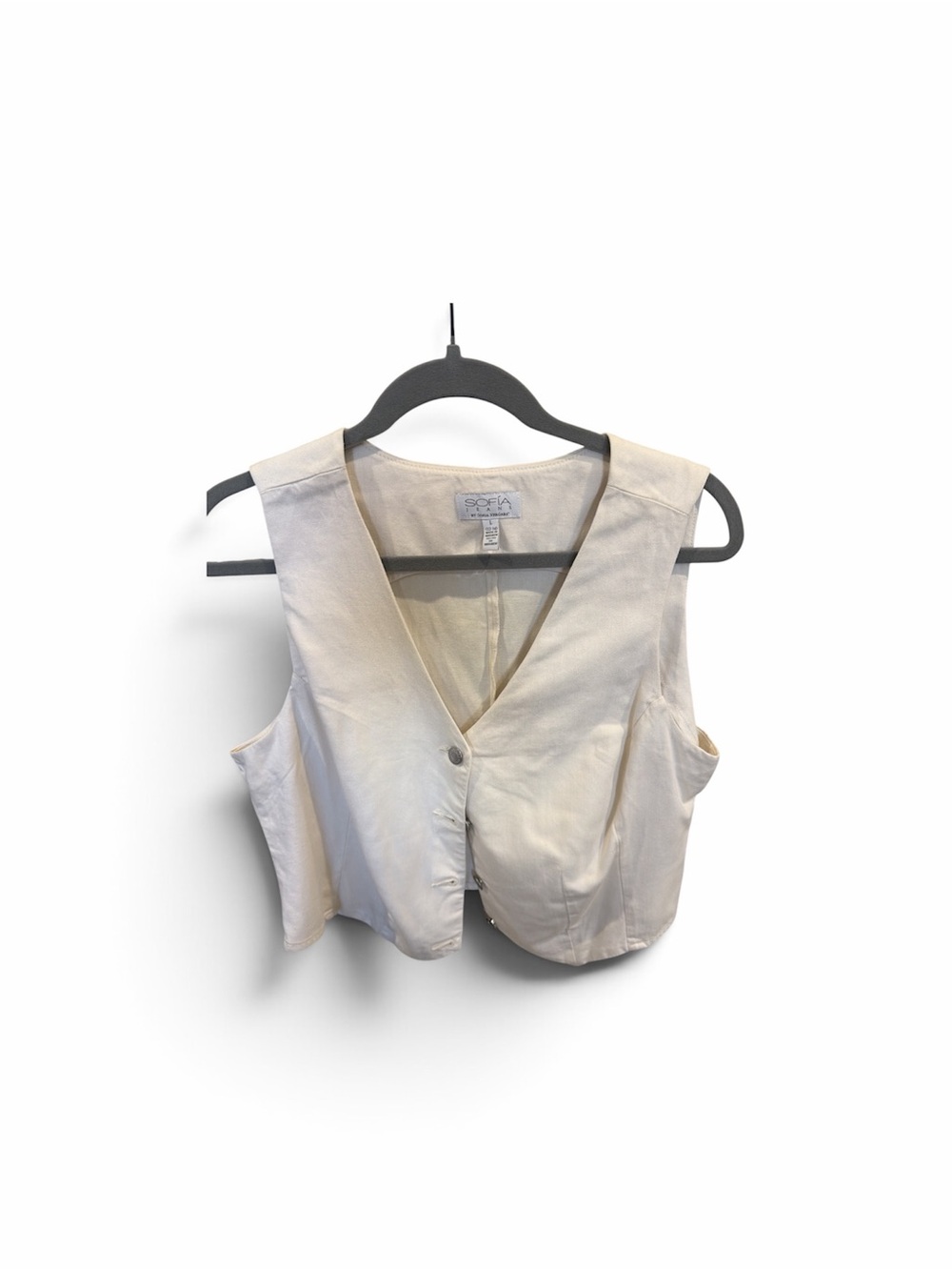 sofia by sofia vergara Cream Sleeveless Button-Front Crop Vest